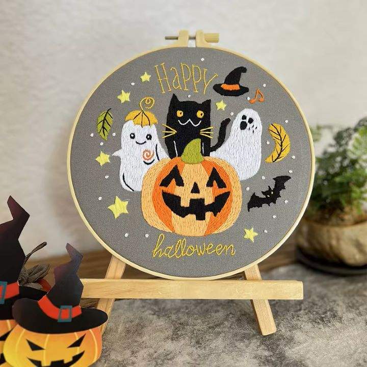 Halloween embroidery kit suitable for beginners