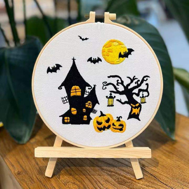 Halloween embroidery kit suitable for beginners