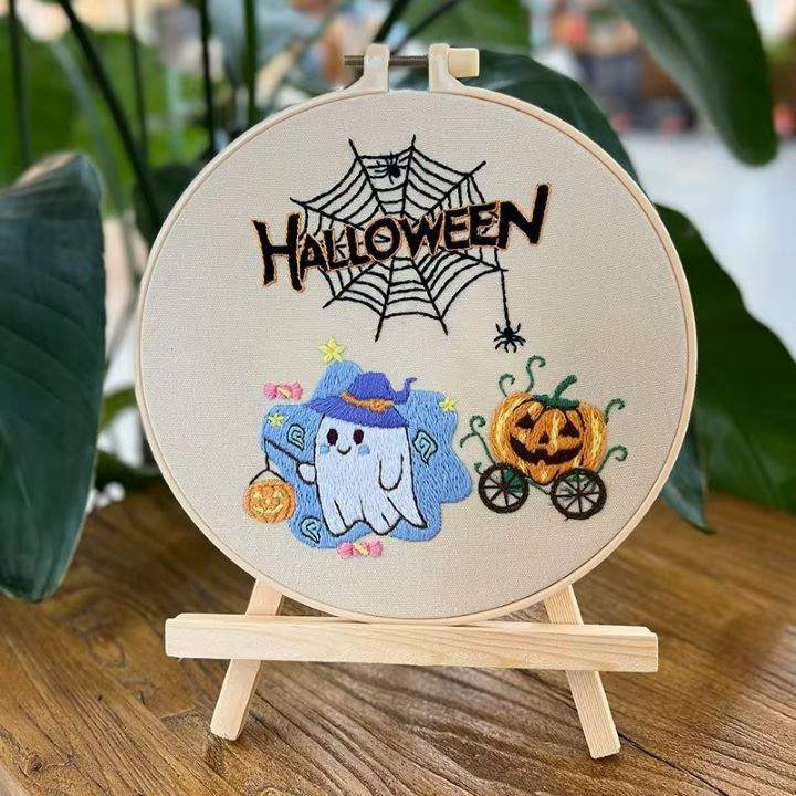 Halloween embroidery kit suitable for beginners