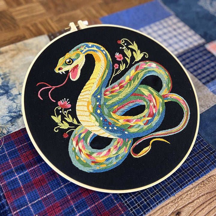 Oriental Snake Embroidery Kit 30cm Hoop 4 Designs Dragon Snake stamped cross stich embroidery DIY Craft Set suitable