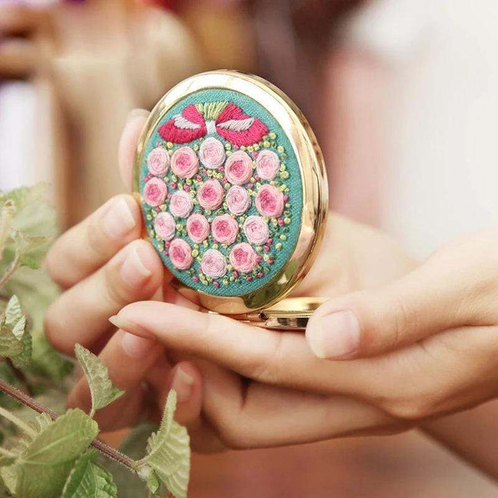 Compact Makeup Mirror Embroidery Kits