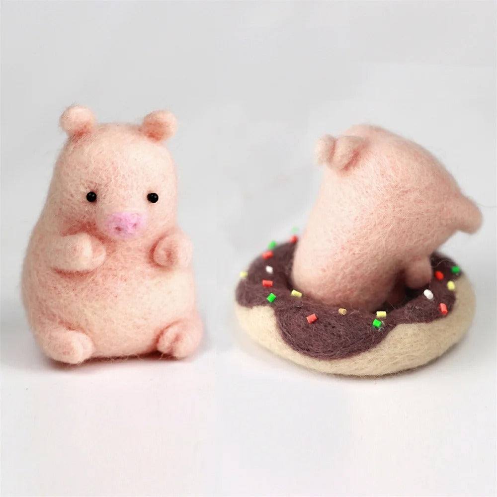 Greedy Pig Needle Felting Kit 