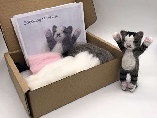 Snoozing Cat Needle Felting Kit